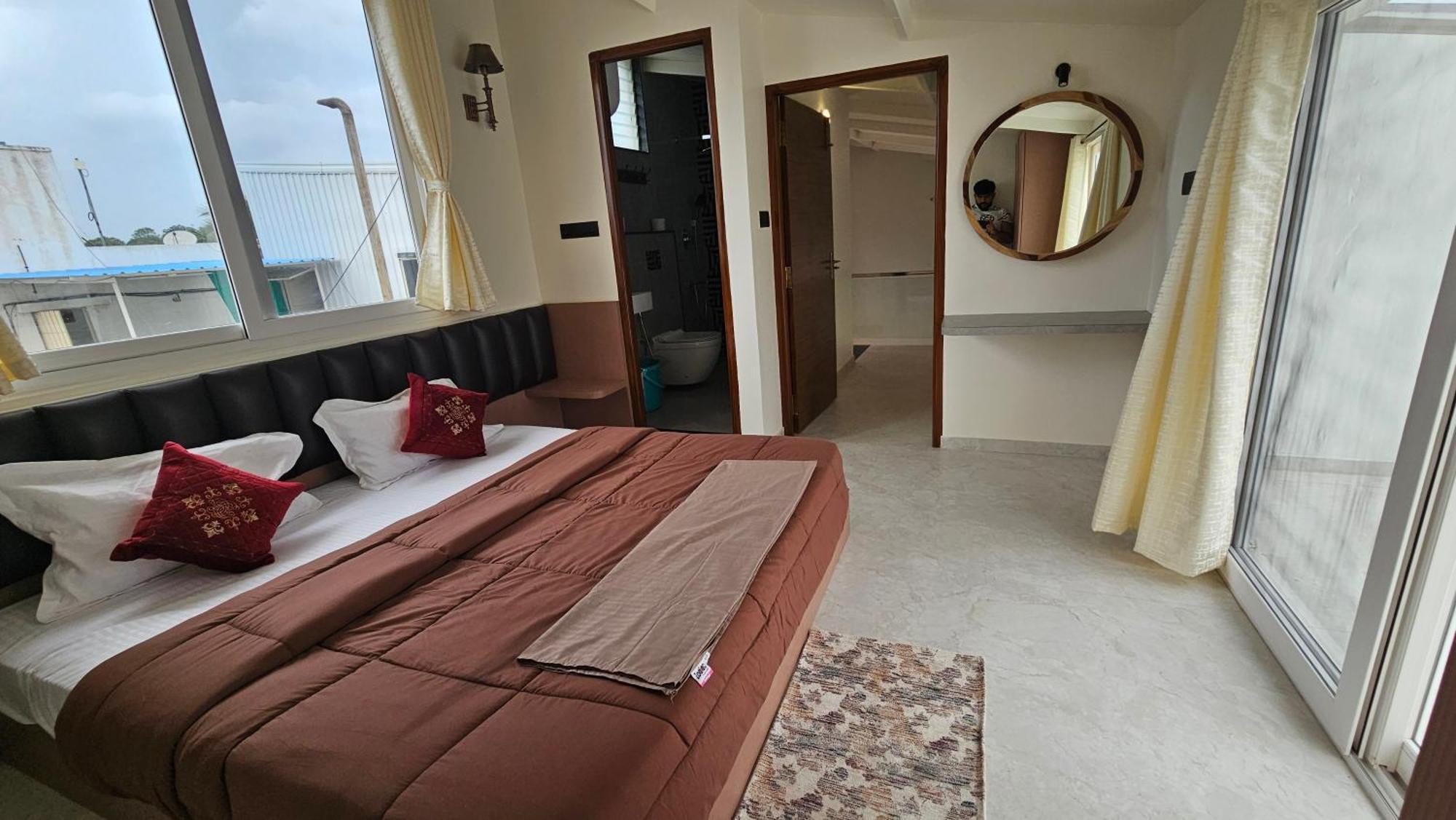 Elysia - A Luxury Penthouse